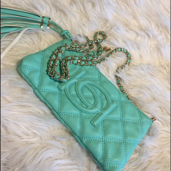bebe Handbags - BeBe crossbody bag ✨ beautiful teal color ✨ nwot